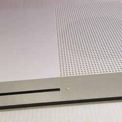 Microsoft - Xbox One S - 1TB - Disc Console 2025