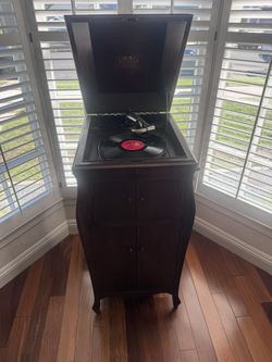 Victrola talking Machine
