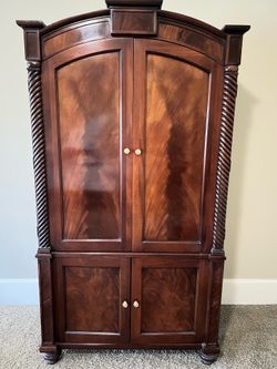 Hickory chair entertainment center mahogany