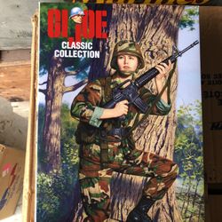 GI Joe: 82nd Airborne Female Action Figure: 1/6