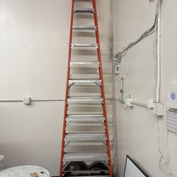 12’ WERNER STEP LADDER