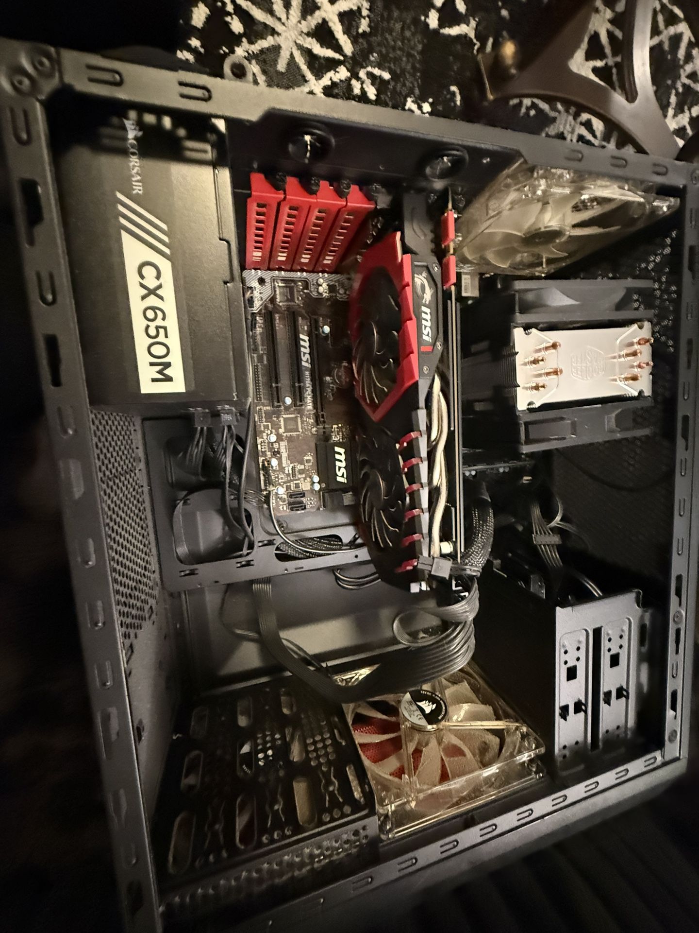 Gaming Pc/Desktop (Specs In Description) PRICE NEGOTIABLE