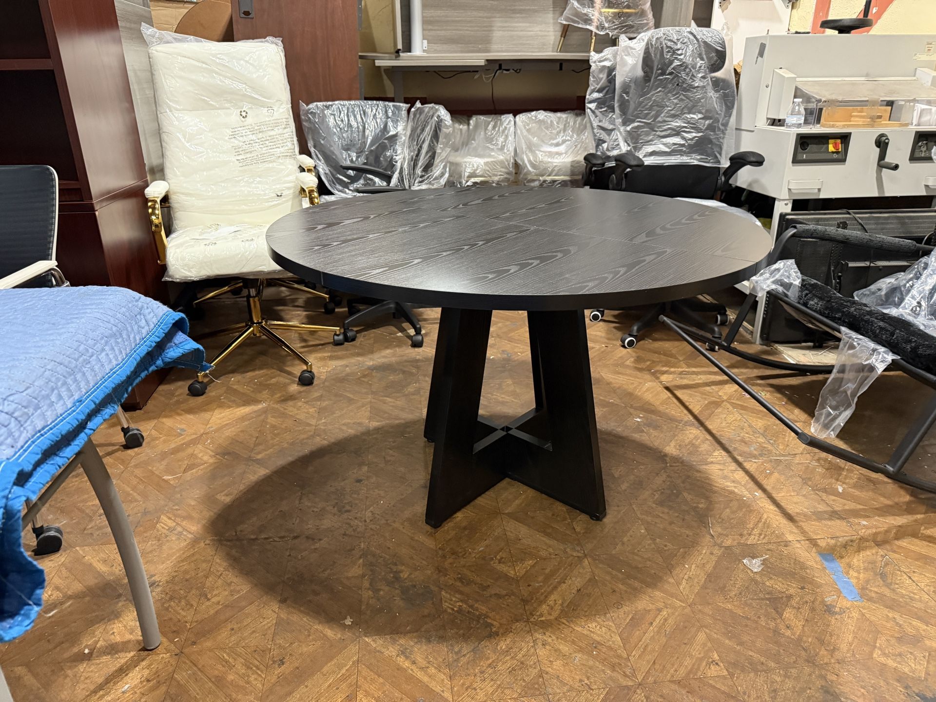 Round Dining Table