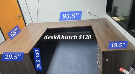 100 or best offer! Pickup asap! Executive Desk and hutch