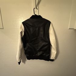 Lady’s Medium Dresses and Rompers Etc 