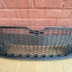 2019-2020 TOYOTA COROLLA FRONT BUMPER LOWER GRILL GRILLE