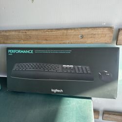  LOGITECH PERFORMANCE MK825 WIRELESS KEYBOARD MOUSE COMBO OFFICE PC MAC