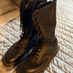 Dr Martens