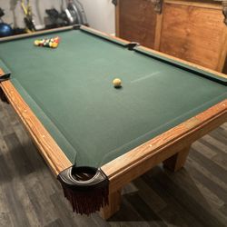 🎱 Olhausen 8’ Pool Table – Excellent Condition – $1,500 (Bethlehem, PA)