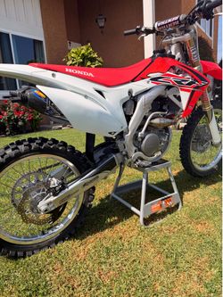 2015 Honda CRF 250R – Low Hours, FMF Full Exhaust