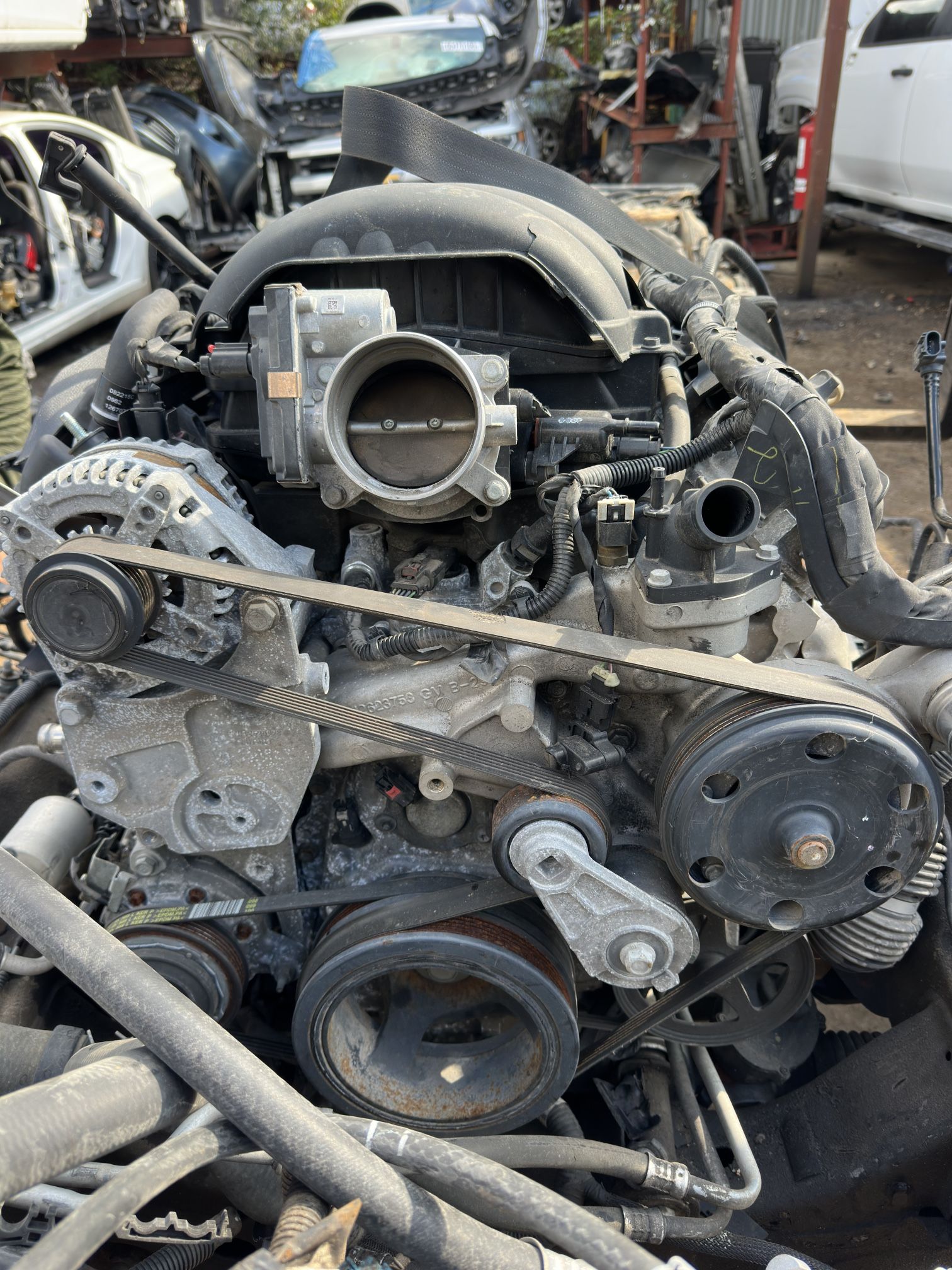 2014-2019 CHEVY TAHOE SUBURBAN SILVERADO / GMC SIERRA YUKON 5.3L ENGINE LOW MILES WITH WARRANTY