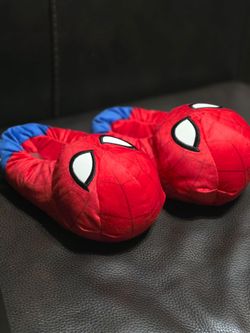 Toddler Spiderman slippers 11/12