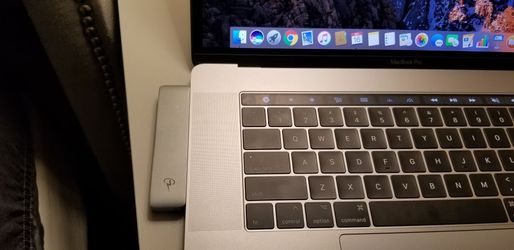MacBook pro USB C adapter