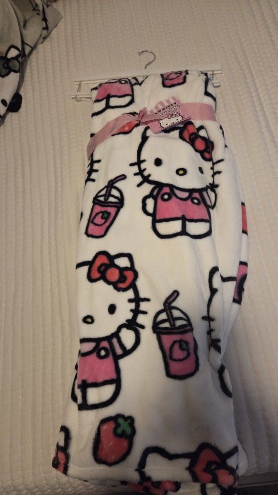 Hello Kitty Blanket