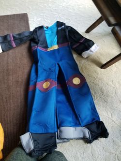 Costume for young boy 8 years or younger
