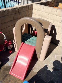 Kangaroo Playhouse