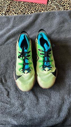 Pre-owend Nike trail