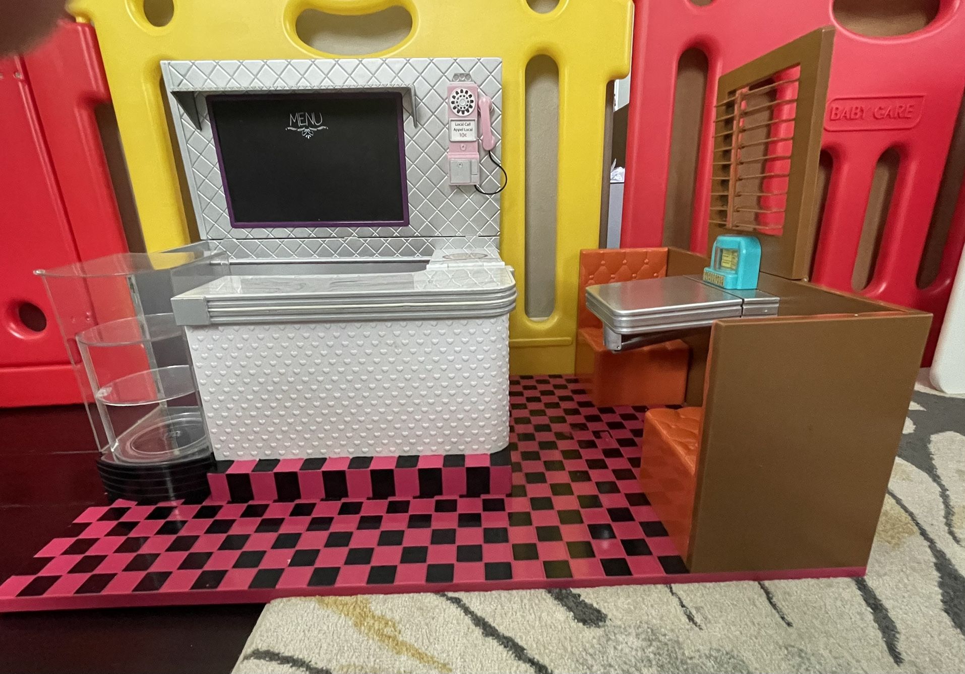 Our Generation Bite to Eat Retro Diner Restaurant Kids Play set