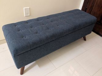 Storage Ottoman - like new