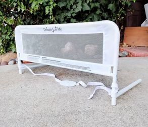 Bed Rail Kids Safety Excellent Condition 43" W X 16" T X 14 1/2" D