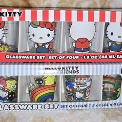 Hello Kitty Shot Glass Set