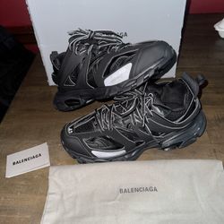 Balenciaga Track Non LED