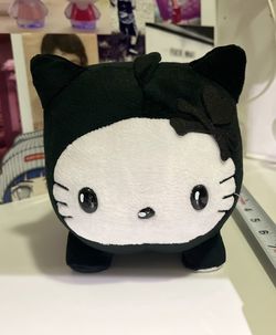 Hello Kitty X Toki Doki 