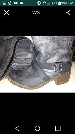 Lavorazione Artigiana leather boots.