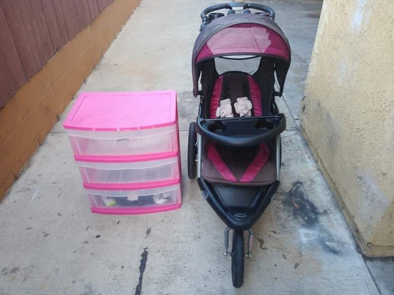 Baby Stroller, plastic drawers