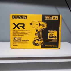 Dewalt 20v Max XR 1/2" Impact Wrench Kit New