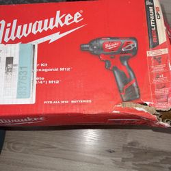 Milwaukee 12M Drill 