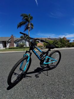 Huffy Mountain Bike Black and Teal
