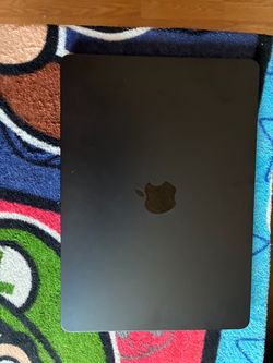 Midnight MacBook Air m4 13 inch 512gb