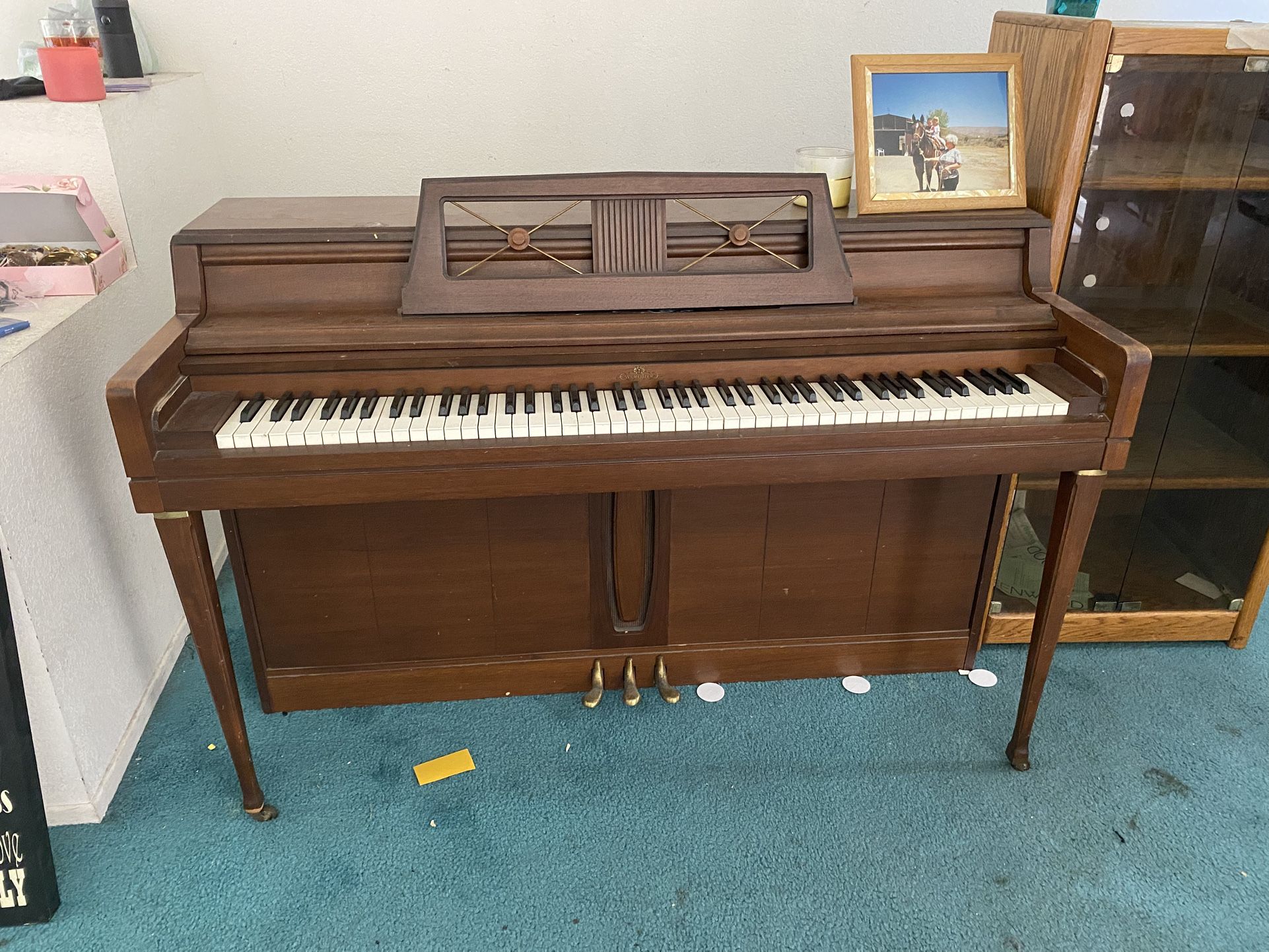 Antique Piano 🎹/ Piano Antiguo
