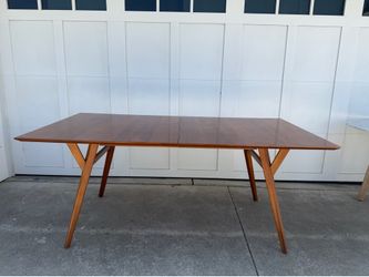 West Elm Mid-Century Expandable Dining Table (Acorn) - LARGE, Seats 8-10  ($450)