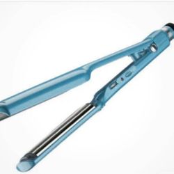 BaByliss Nano PRO Titanium Curved Flat Iron