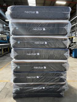 ☎️📲📞call or Tex (213)713-74-89      Nectar Mattress.             Nectar Premier Queen Size  - 13" Memory Foam Mattress     New Mattress in a plastic
