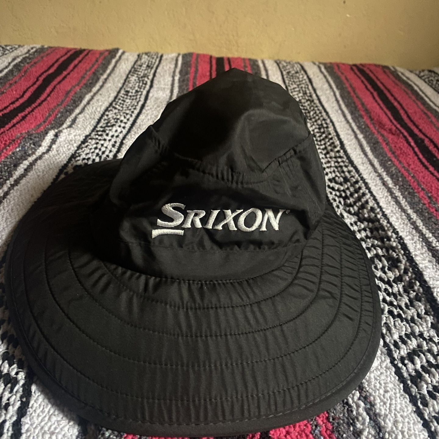 Srixon cheap bucket hat