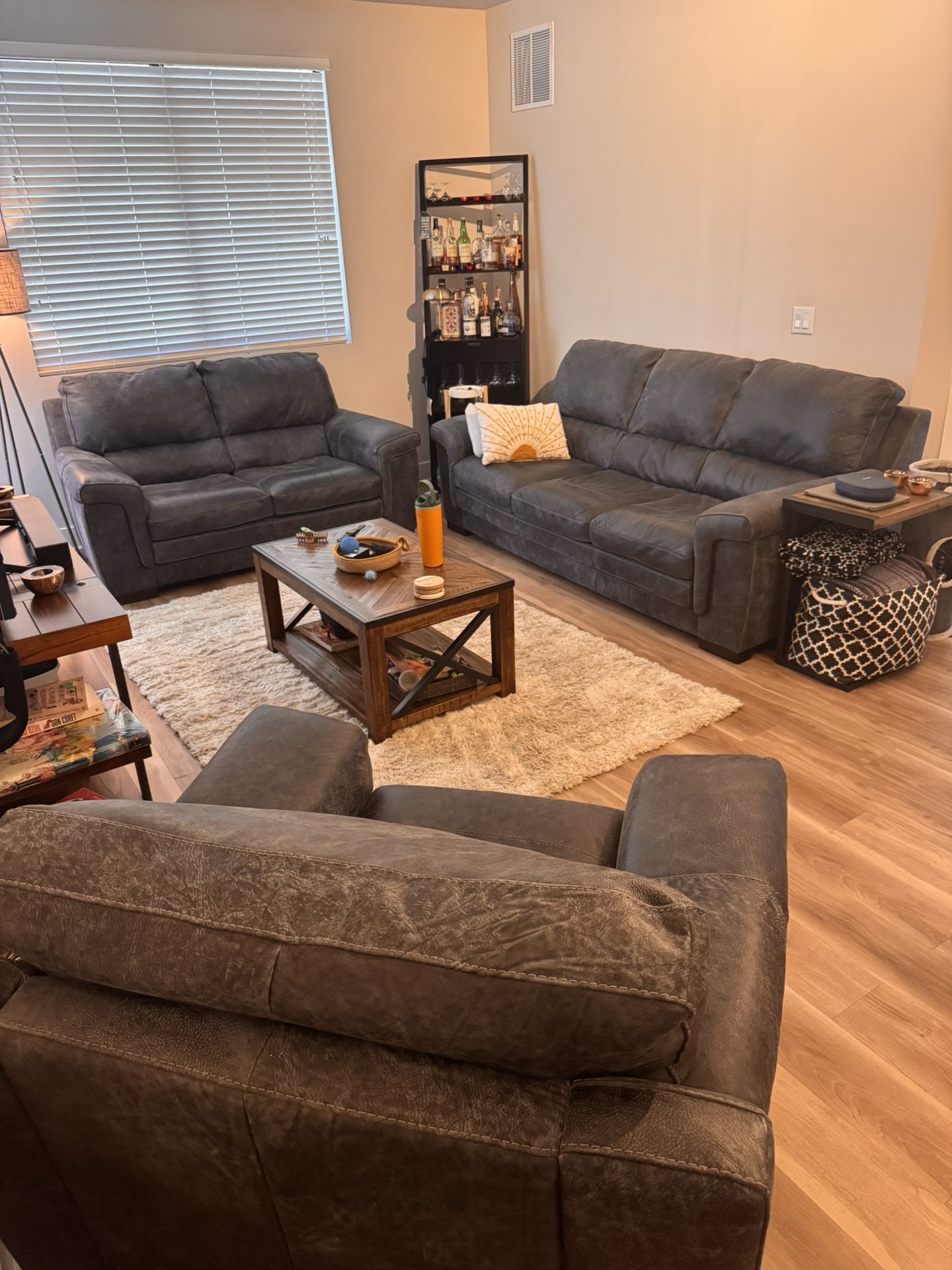 🛋️ Italian Leather Sofa Set – Top Grain – Excellent! – $2,500