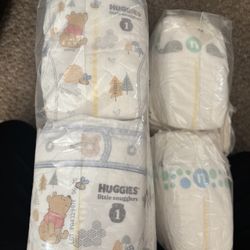 Size 1 And Newborn Diapers Open Sleeves