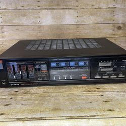 Vintage Sanyo JA 687 Stereo Integrated Amplifier *Powers on* - Untested “AS IS”