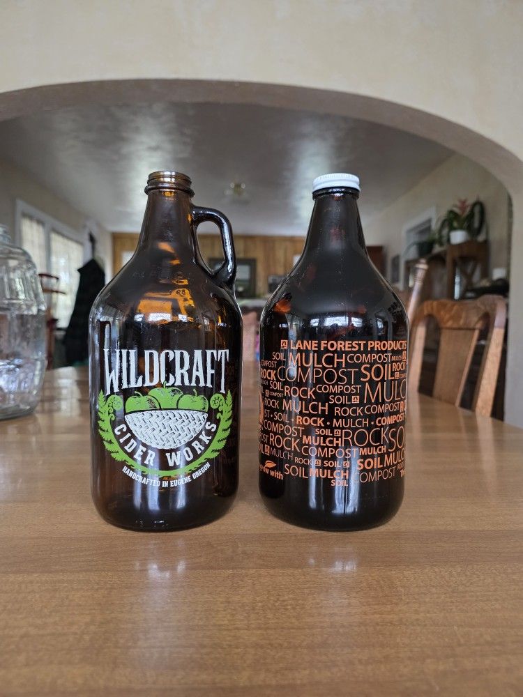 2 64oz Growlers