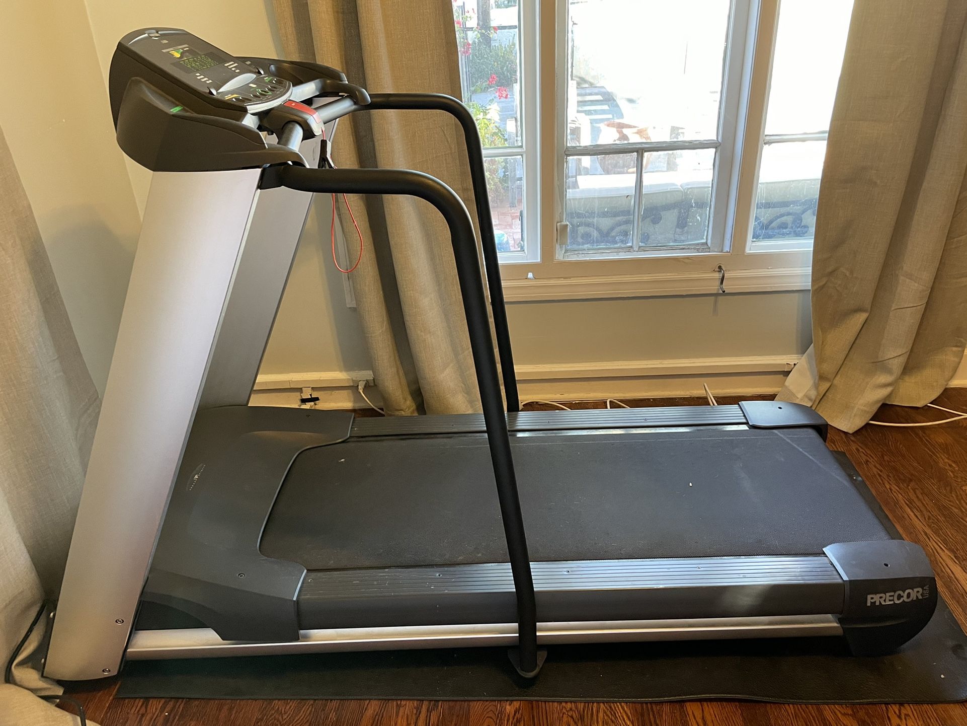 Precor 9.33 Treadmill for Sale in Phoenix AZ OfferUp