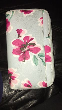 Guess wallet