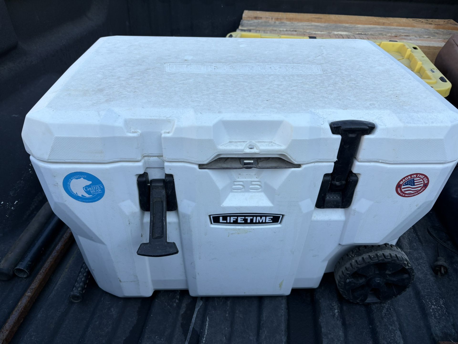 Lifetime 55 Quart Cooler With Wheels 