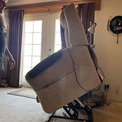 Lift Assist XL Recliner 