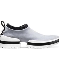 Stuart Weizman $40 Size 6