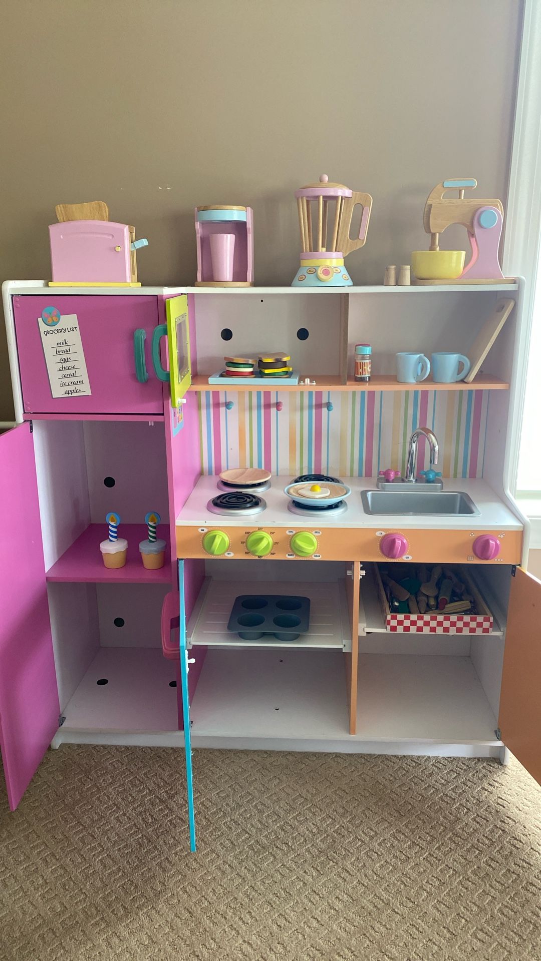 Wooden Kitchen Play Set