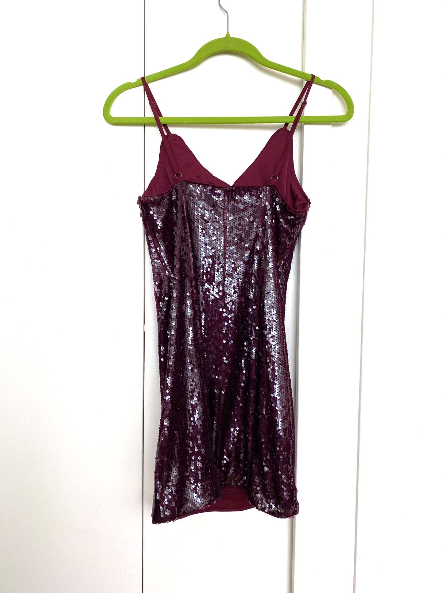 NEW Sequin V-Neck Mini Dress - Size Small, Burgundy