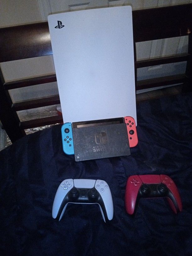 PS5 And Nintendo Switch 1 Plus 2 PS5 Controllers